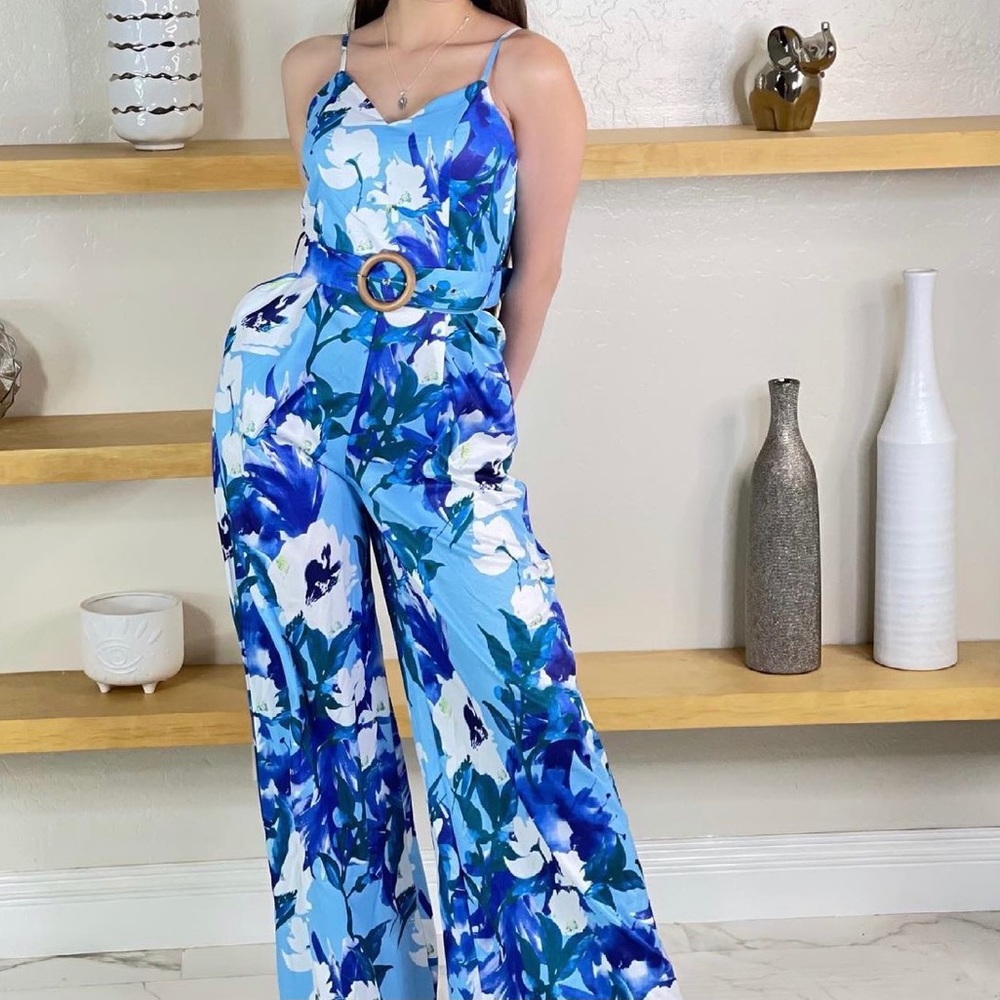 Beautiful jumpsuit 😍